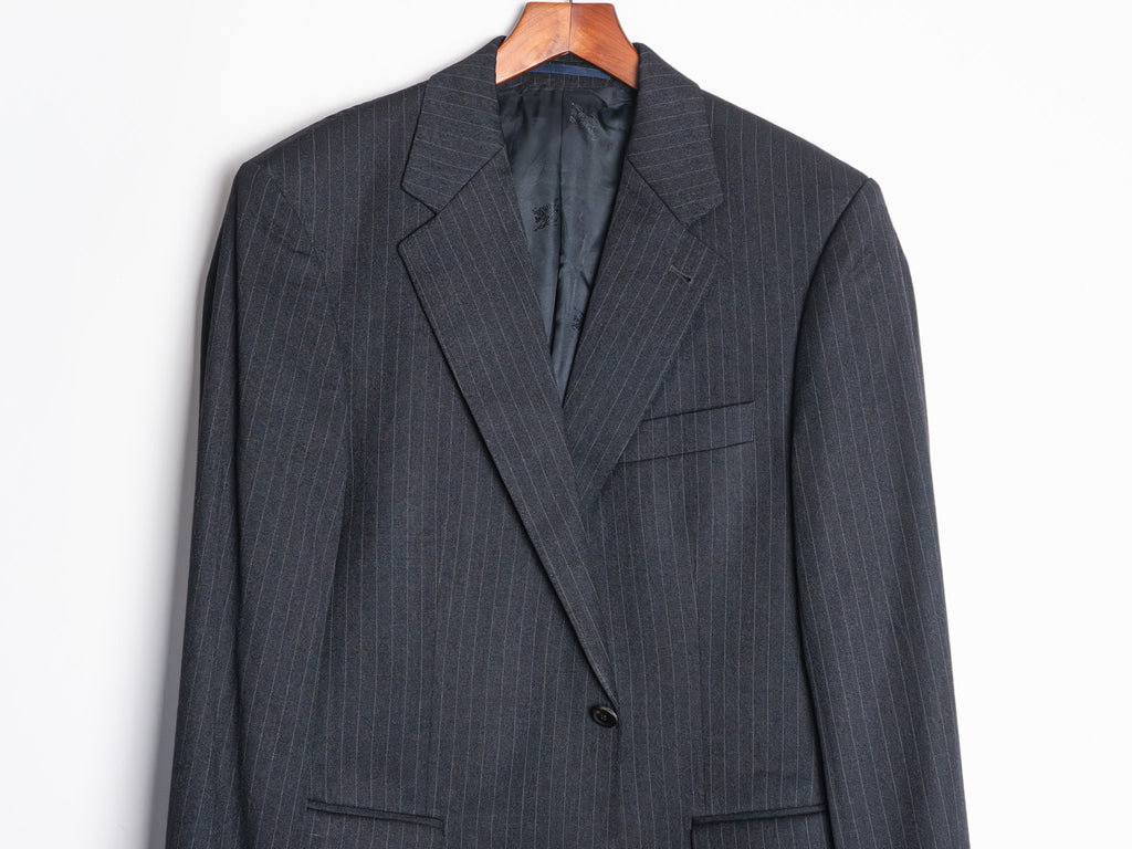 Vestón Burberry London negro a rayas — Talla M
