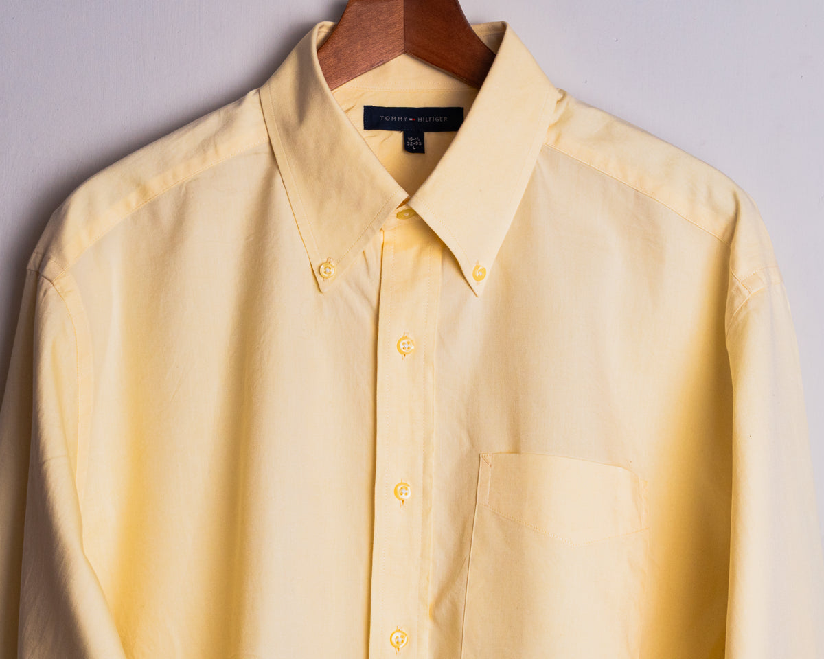 Camisa Tommy Hilfiger amarilla — Talla L