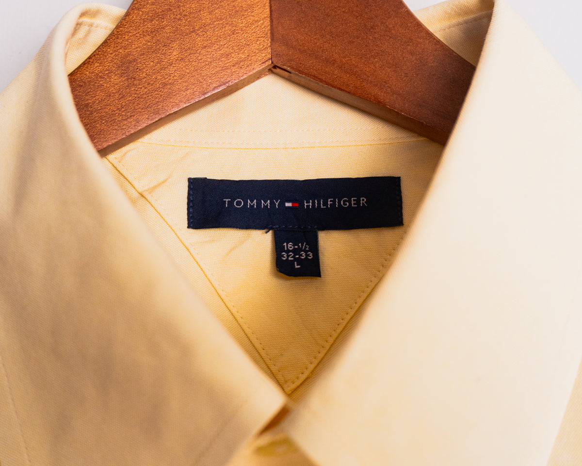 Camisa Tommy Hilfiger amarilla — Talla L