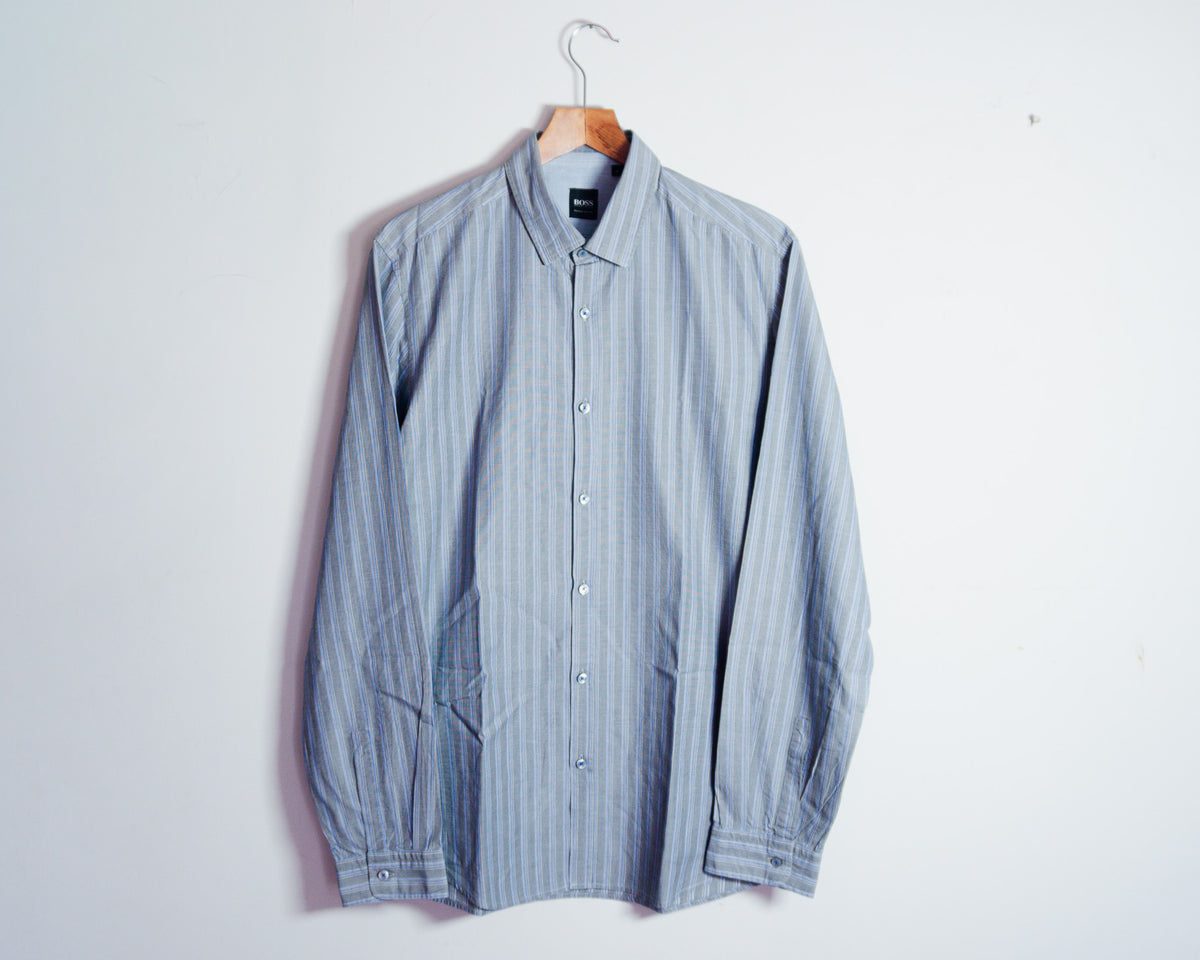 Camisa BOSS de rayas — Talla M