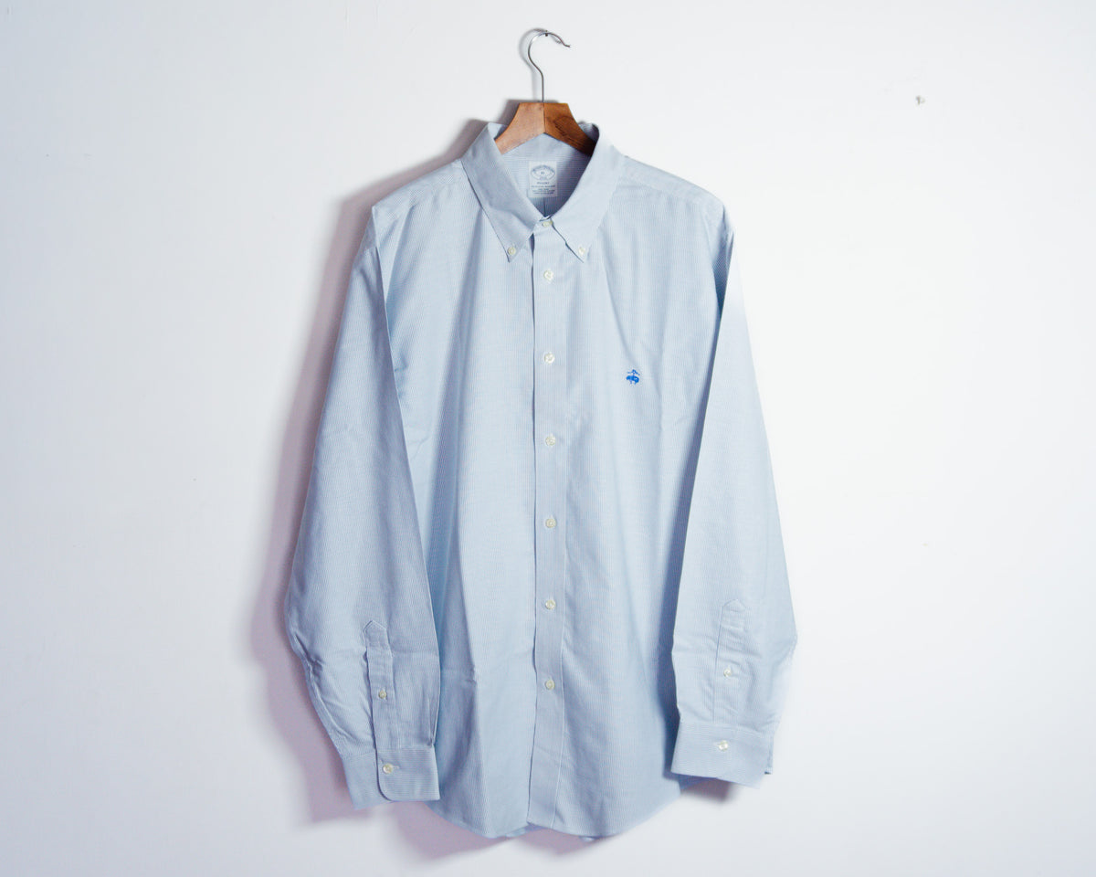 Camisa Brooks Brothers de rayas celestes — Talla XL