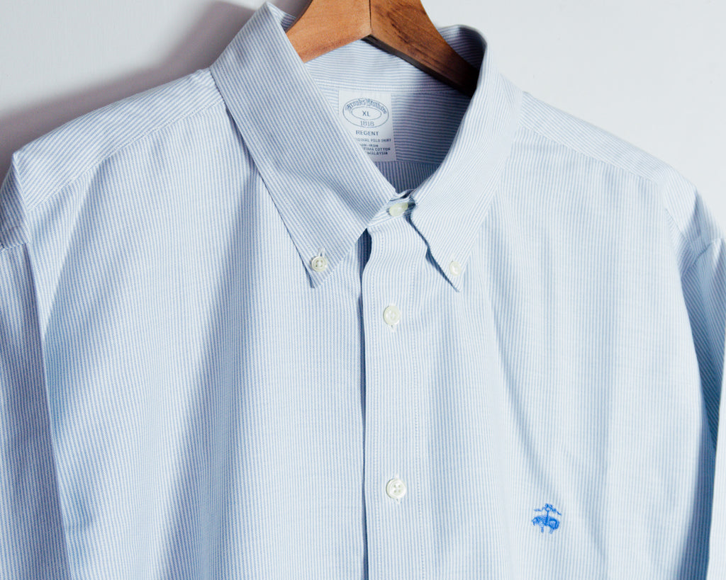 Camisa Brooks Brothers de rayas celestes — Talla XL