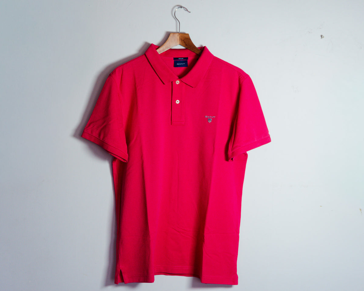 Polera polo GANT rosa con logo — Talla L