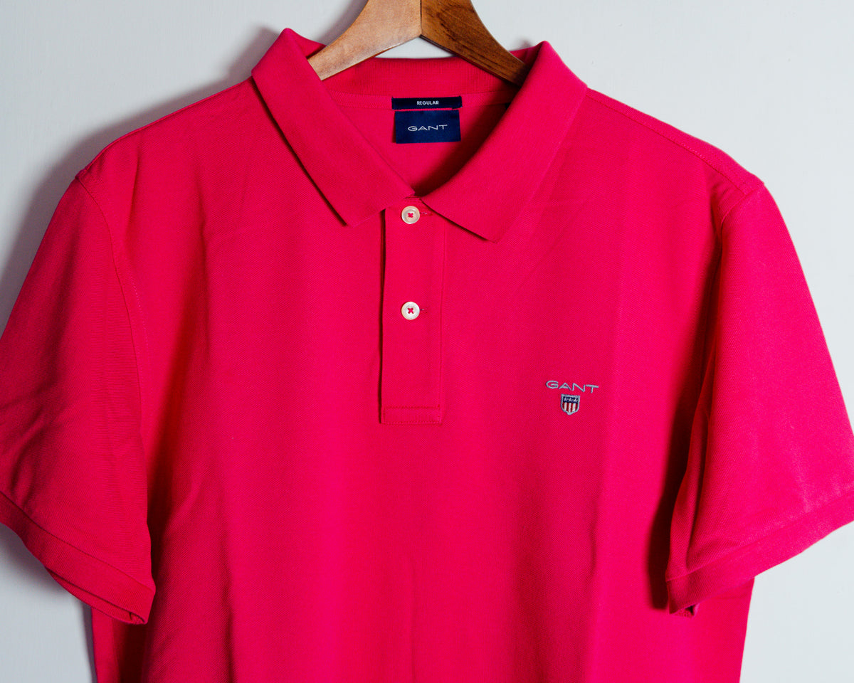Polera polo GANT rosa con logo — Talla L