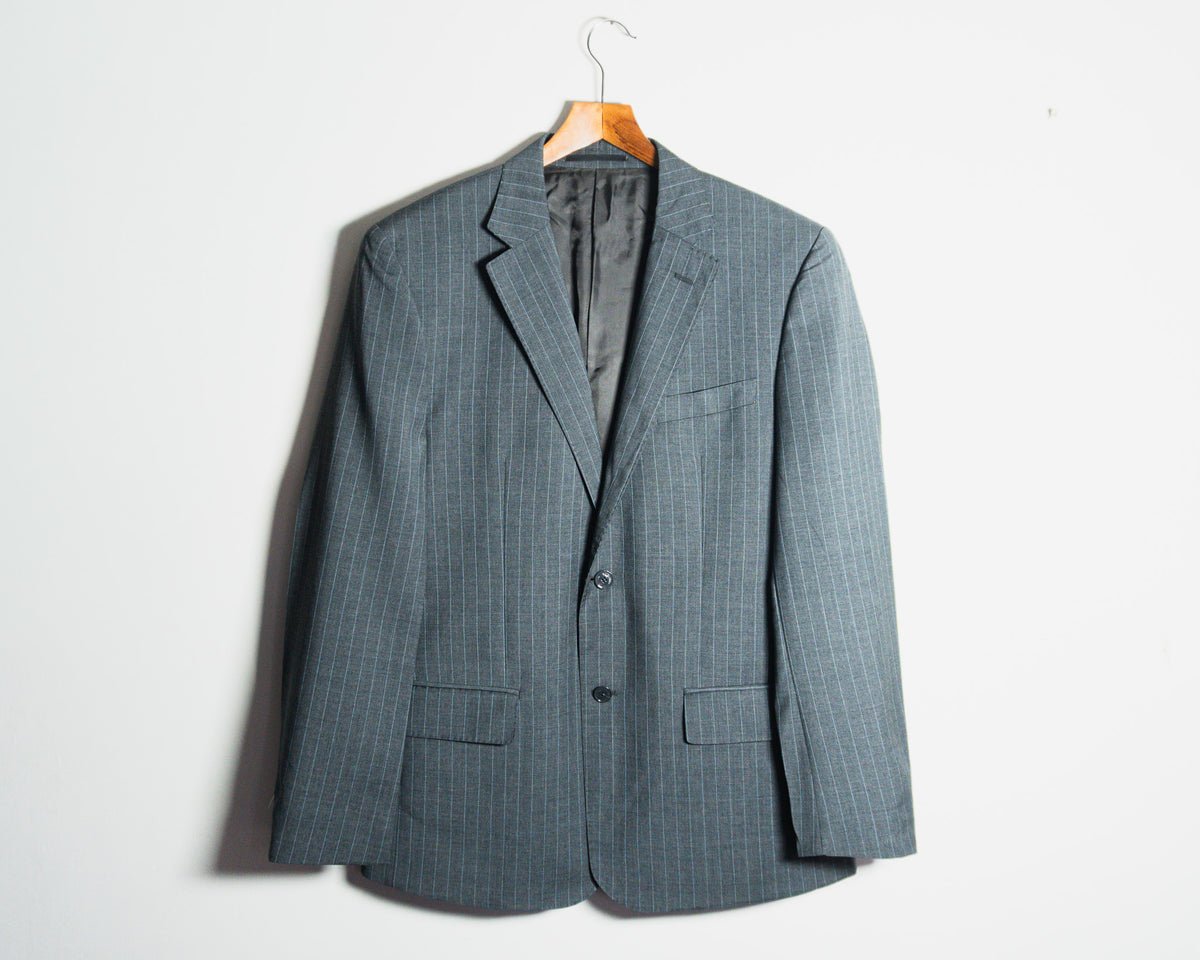 Chaqueta Valentino gris con rayas — Talla 50