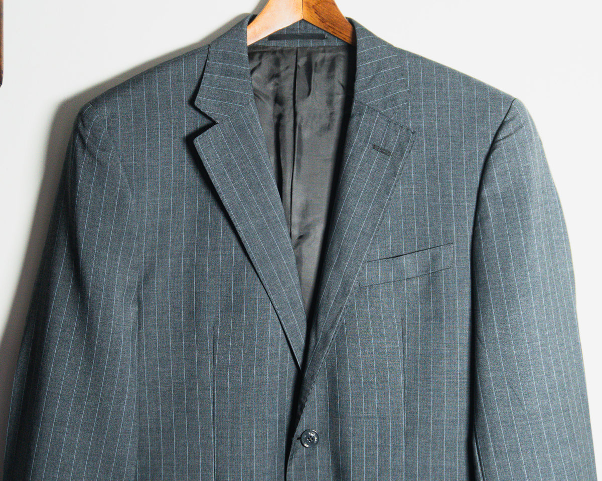 Chaqueta Valentino gris con rayas — Talla 50