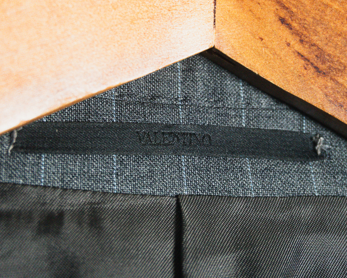 Chaqueta Valentino gris con rayas — Talla 50