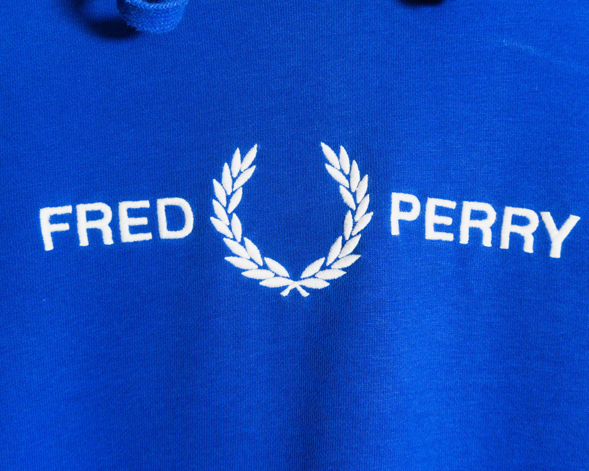 Polerón Fred Perry azul con capucha — Talla L
